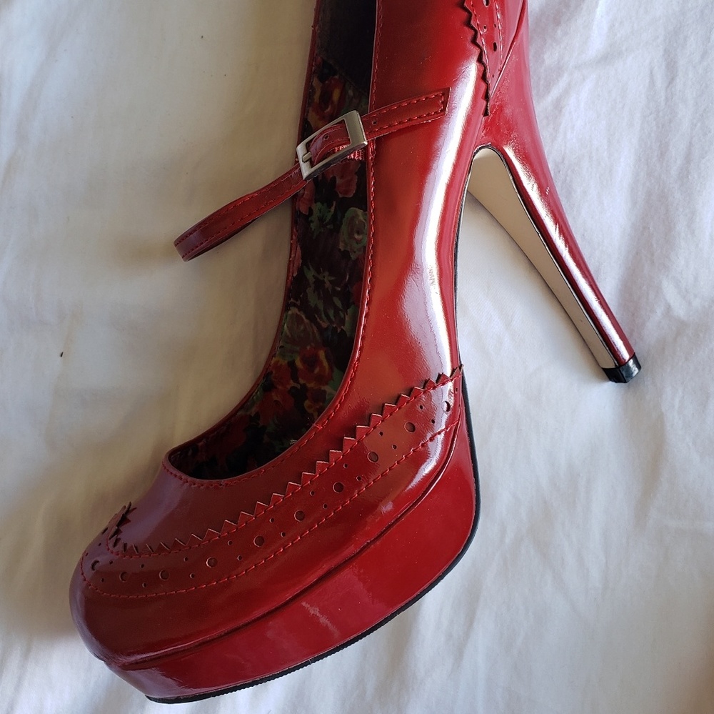 Women's Red 6inch heels(Madden Girl)
